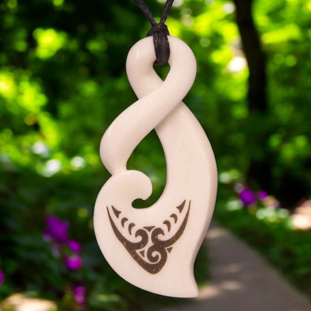 Bone Stylised Single Twist Pendant